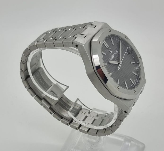 Audemars Piguet Royal Oak 15500ST.OO.1220ST.02 Image 4